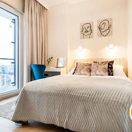 아파트 Apartamentysnu, Wola Tower Z Parkingiem 바르샤바